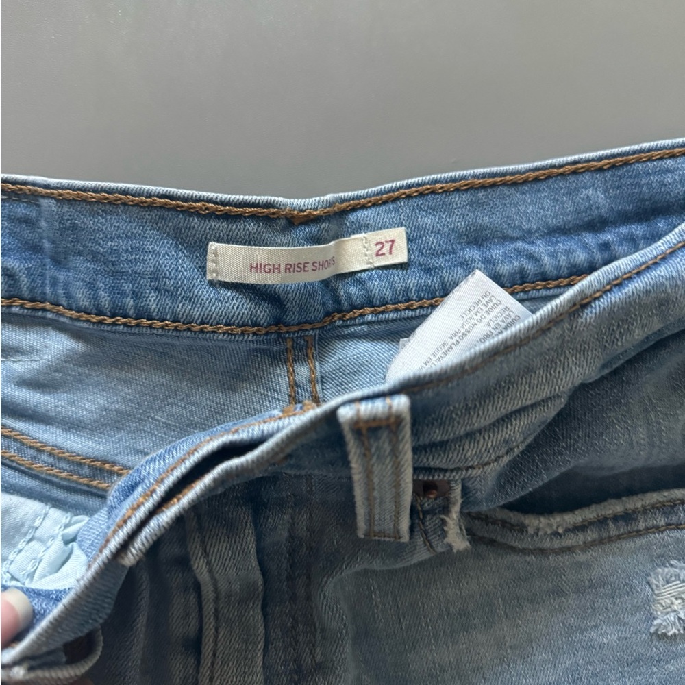 Levi High Rise Shorts - Picture 2 of 3